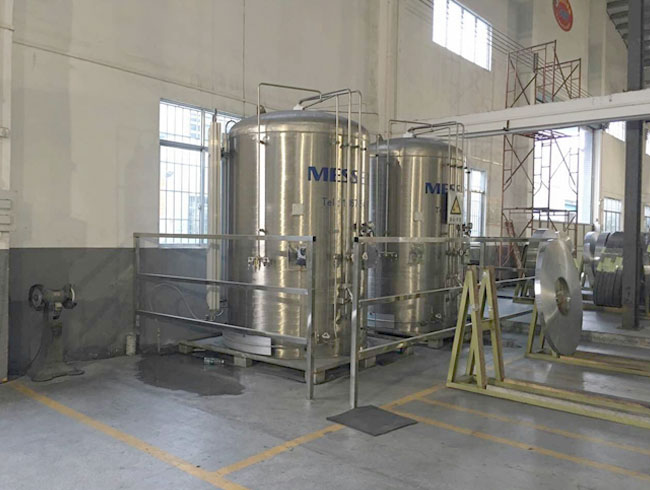 氮氣-不銹鋼管生產車間