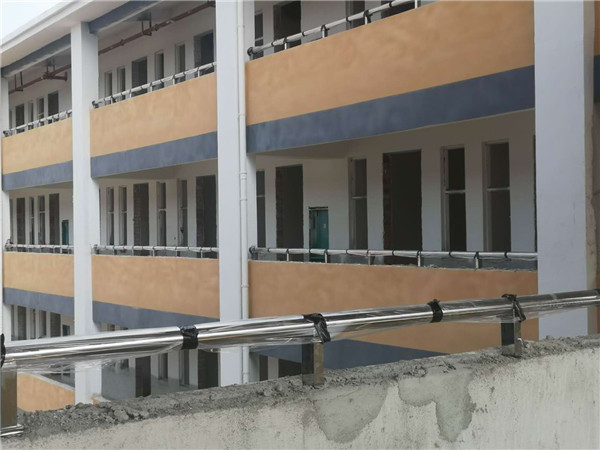 熱烈祝賀田東縣中學304不銹鋼管護欄新裝項目圓滿成功