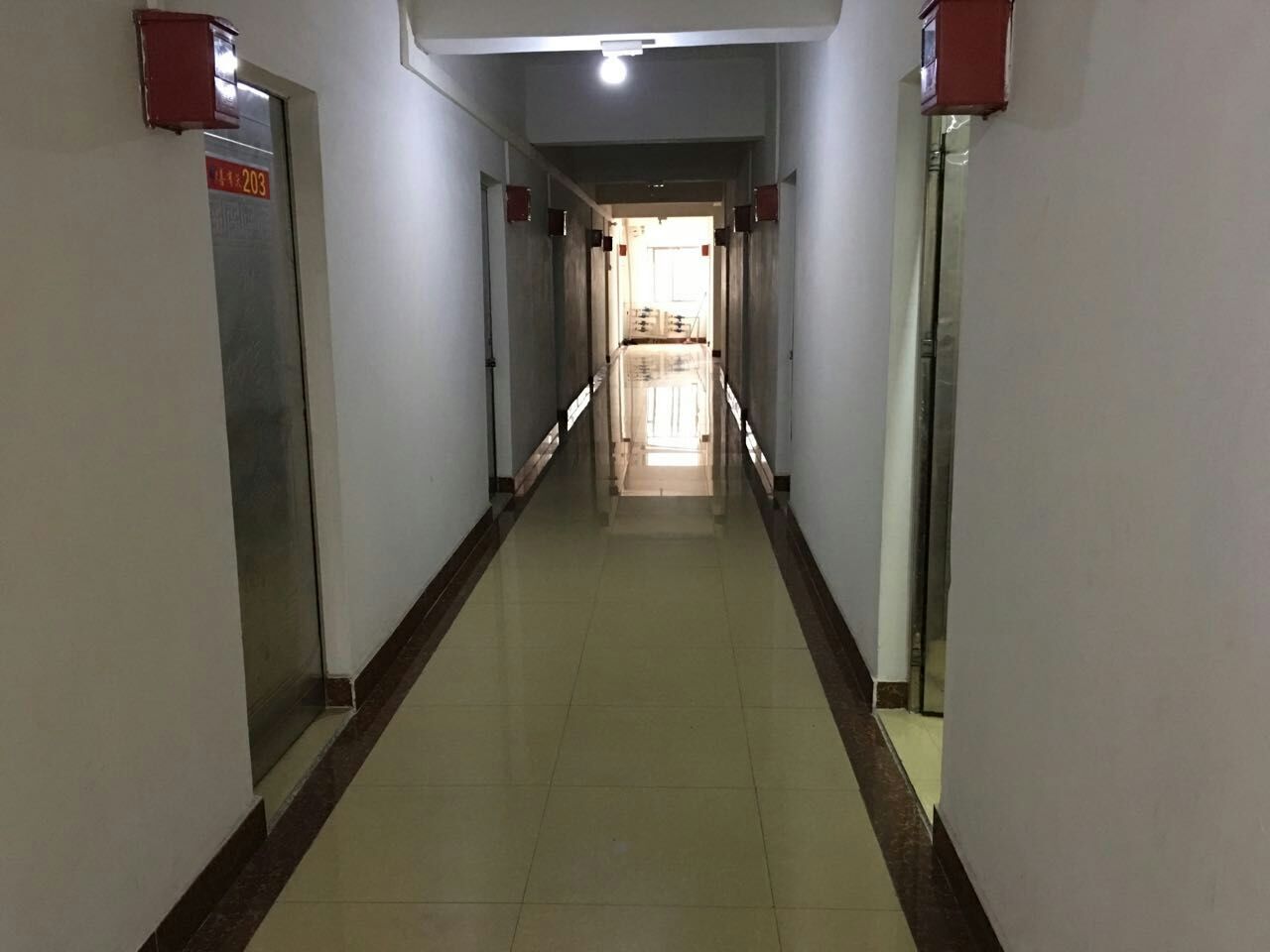 宿舍.jpg 宿舍.jpg