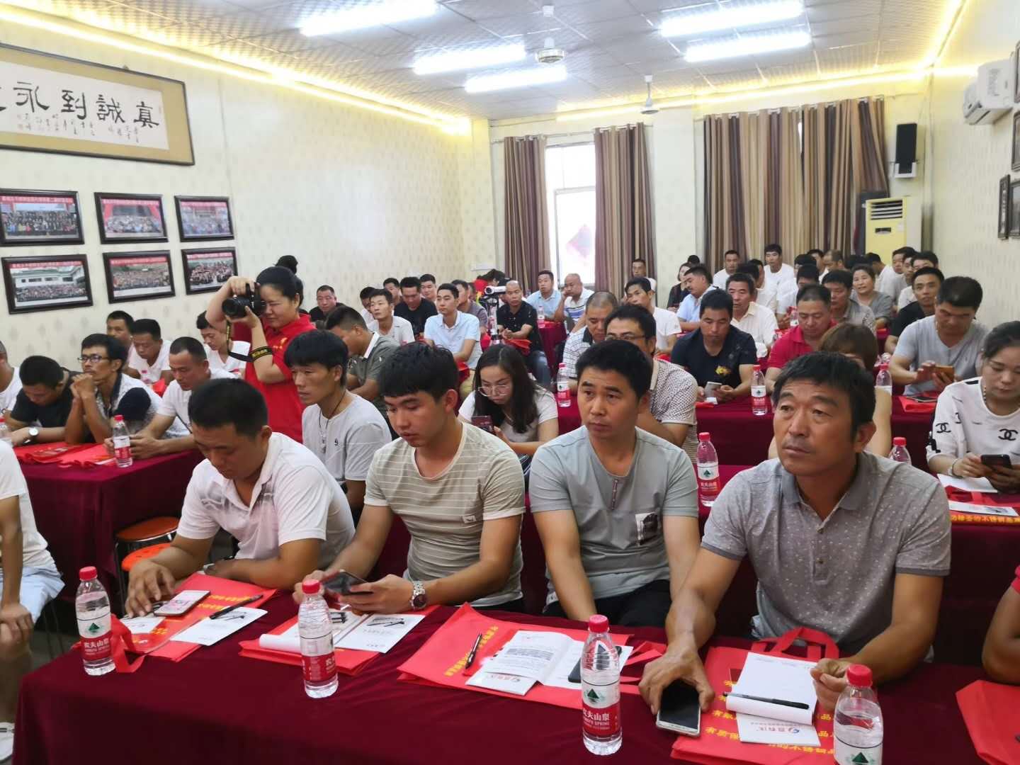 喜有沃不銹鋼培訓班.jpg 喜有沃不銹鋼培訓班.jpg