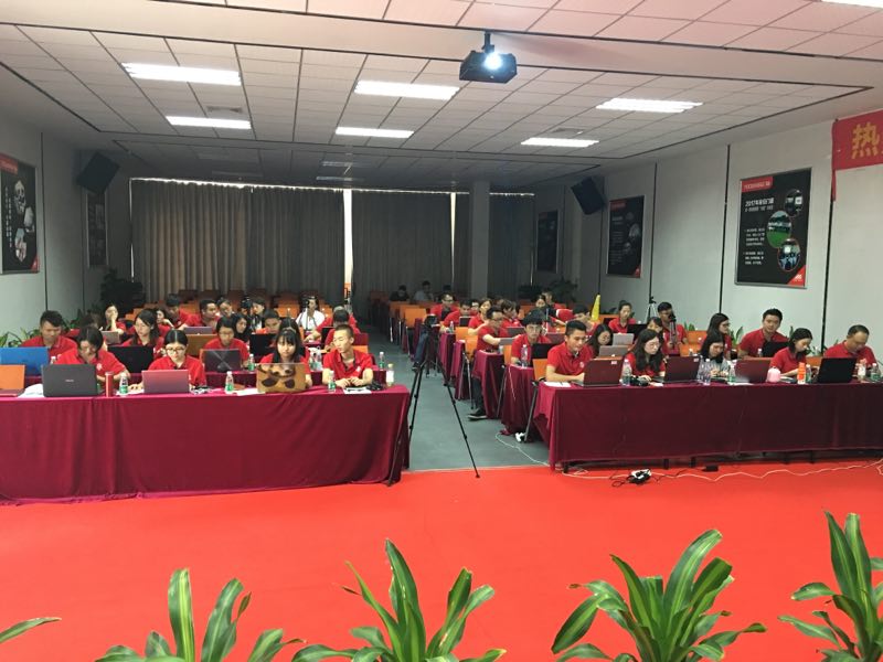 喜有沃不銹鋼管廠家員工培訓.jpg 喜有沃不銹鋼管廠家員工培訓.jpg