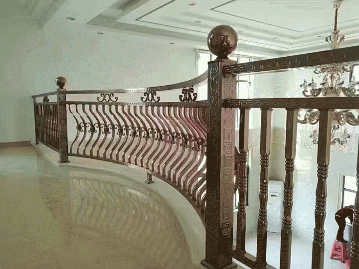 不銹鋼管樓梯.png 不銹鋼管樓梯.png