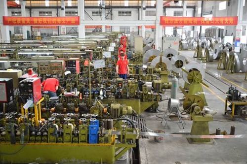 佛山南海不銹鋼管廠工人 佛山南海不銹鋼管廠工人