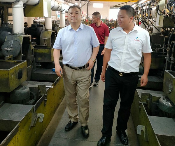 廣西牛商會會長薛曉敏先生蒞臨喜有沃不銹鋼 廣西牛商會會長薛曉敏先生蒞臨喜有沃不銹鋼