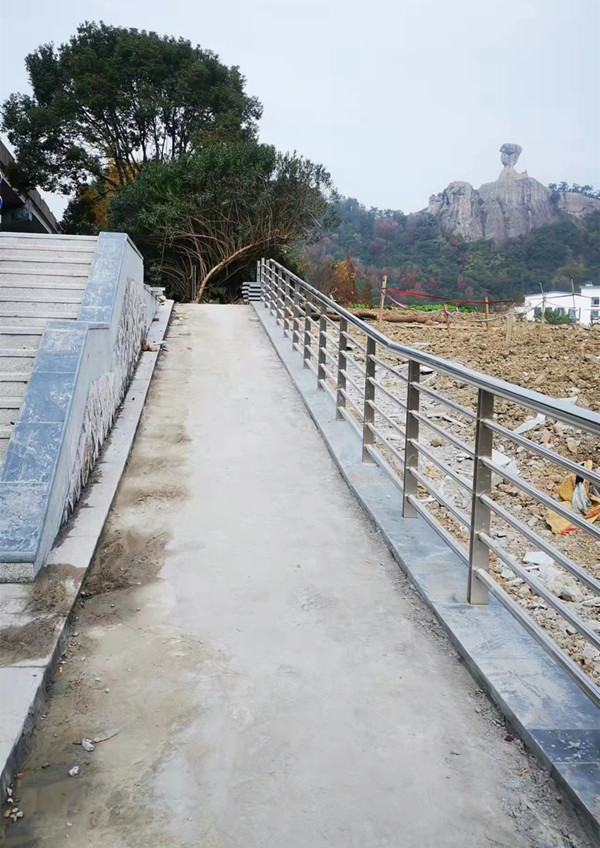 不銹鋼室外護欄 不銹鋼室外護欄