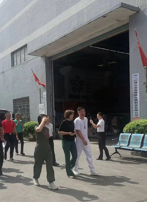 走進生產(chǎn)車間 走進生產(chǎn)車間