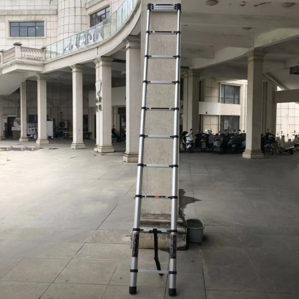 鋁制人字梯 鋁制人字梯