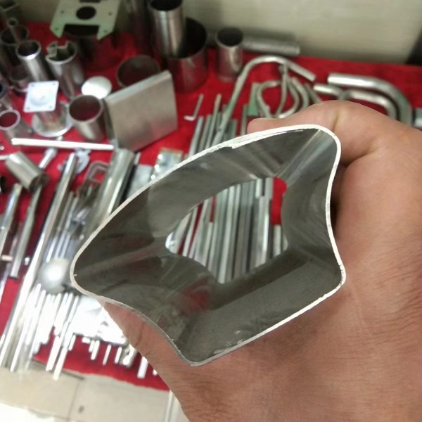 喜有沃304不銹鋼蘑菇管